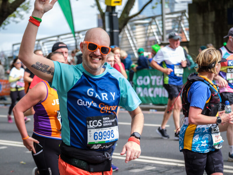 Image of Gary running for Guy's Cancer